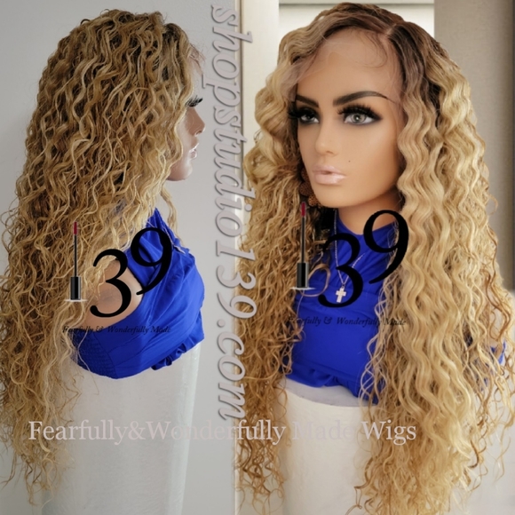 Honey blonde water lace front wig - Picture 2 of 3